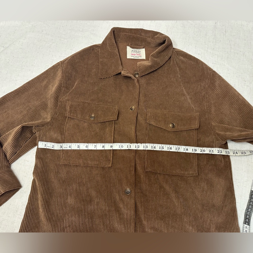 đAshley By 26 International Corduroy Button-Down Shirt - Brown - Picture 7 of 9